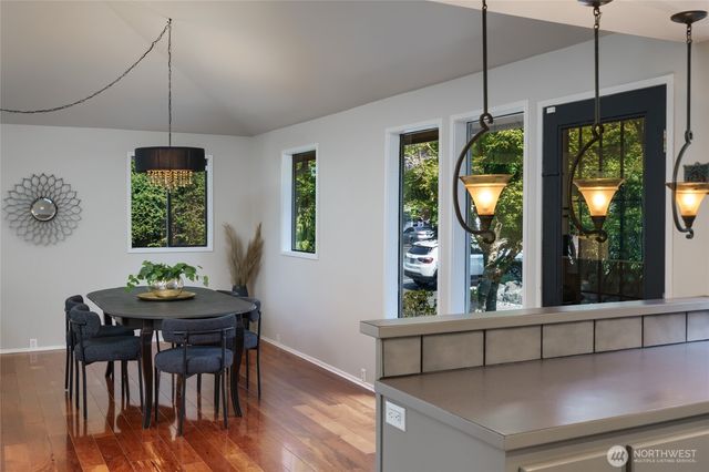 627 N Waugh Road, Mount Vernon, WA 98273