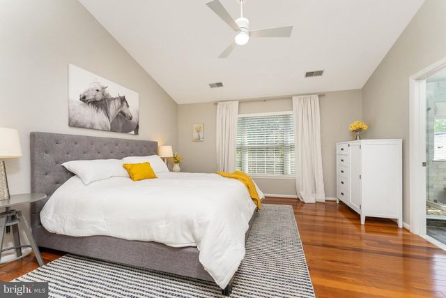 25504 HEATHFIELD CIR, Chantilly, VA 20152