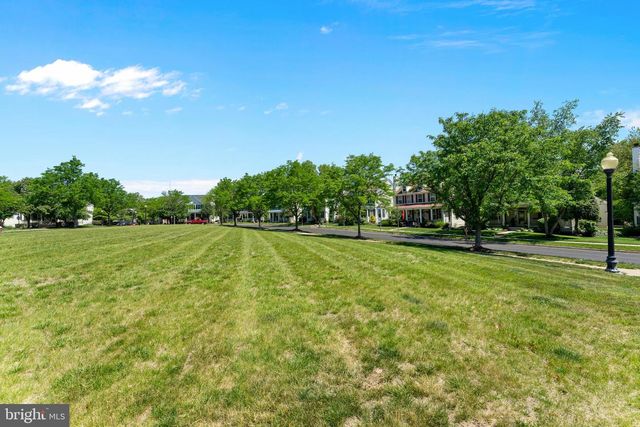25504 HEATHFIELD CIR, Chantilly, VA 20152