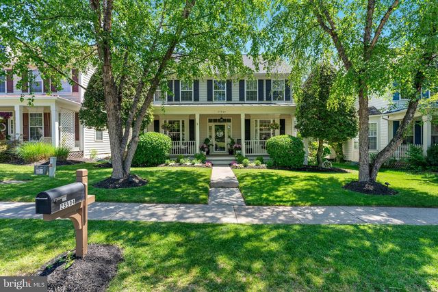 25504 HEATHFIELD CIR, Chantilly, VA 20152