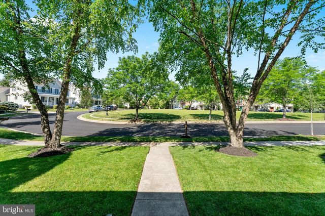 25504 HEATHFIELD CIR, Chantilly, VA 20152