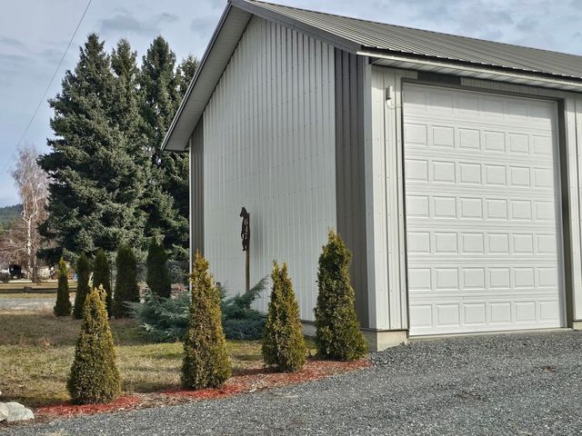 647 Elm Tree Dr, Colville, WA 99114