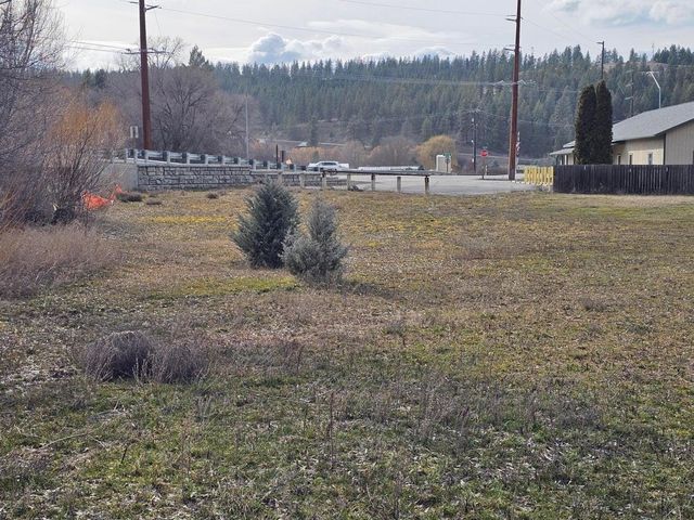 647 Elm Tree Dr, Colville, WA 99114