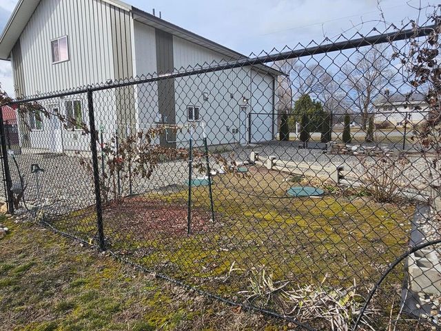 647 Elm Tree Dr, Colville, WA 99114