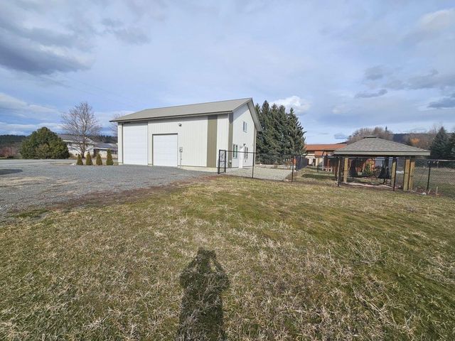 647 Elm Tree Dr, Colville, WA 99114