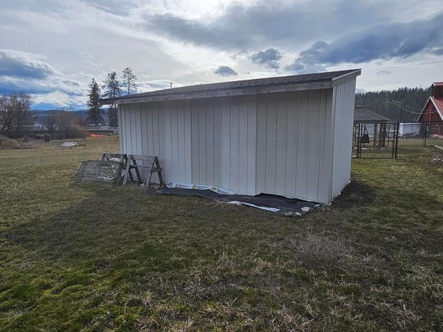 647 Elm Tree Dr, Colville, WA 99114