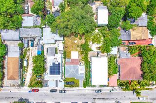 266 NW 32nd St, Miami, FL 33127