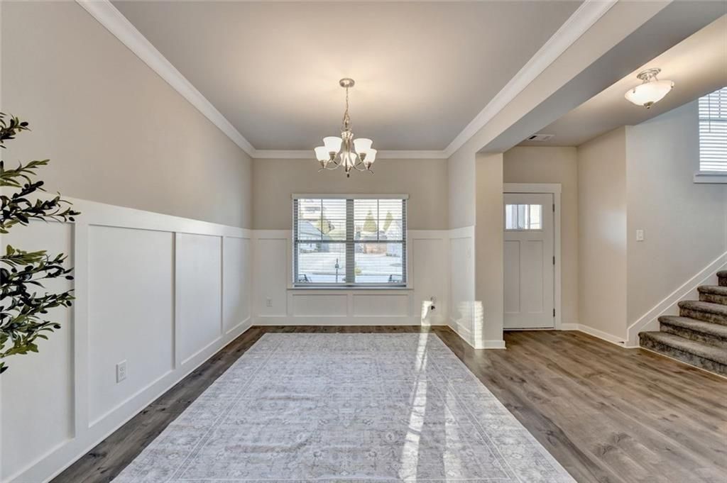 Image 10 of property listing at 5780 Winding Lakes Drive, Cumming, GA 30028