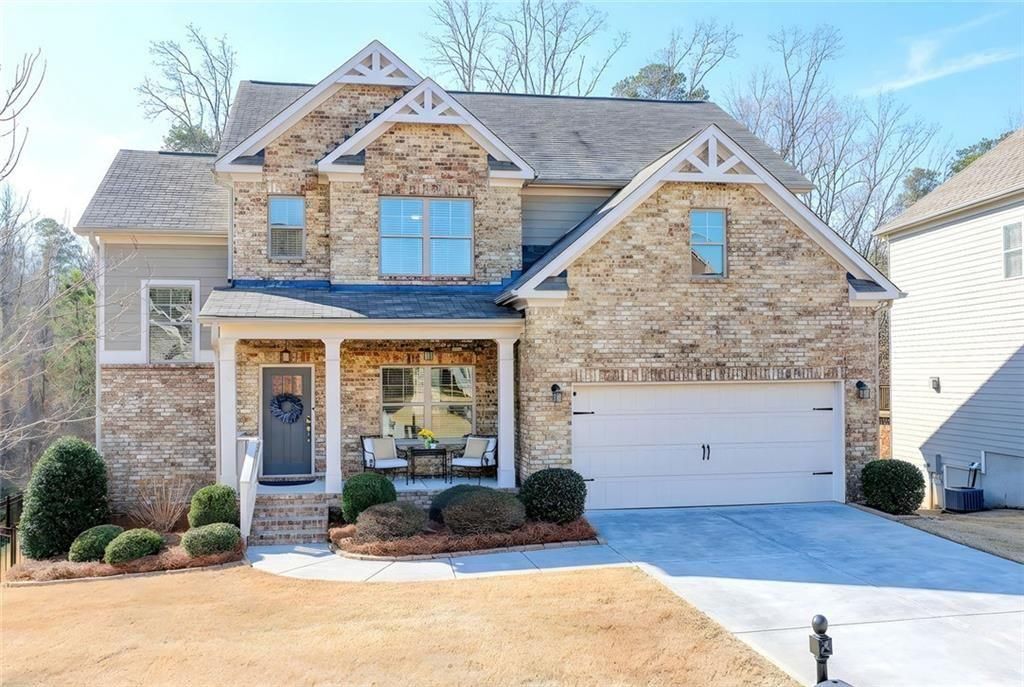 Image 2 of property listing at 5780 Winding Lakes Drive, Cumming, GA 30028