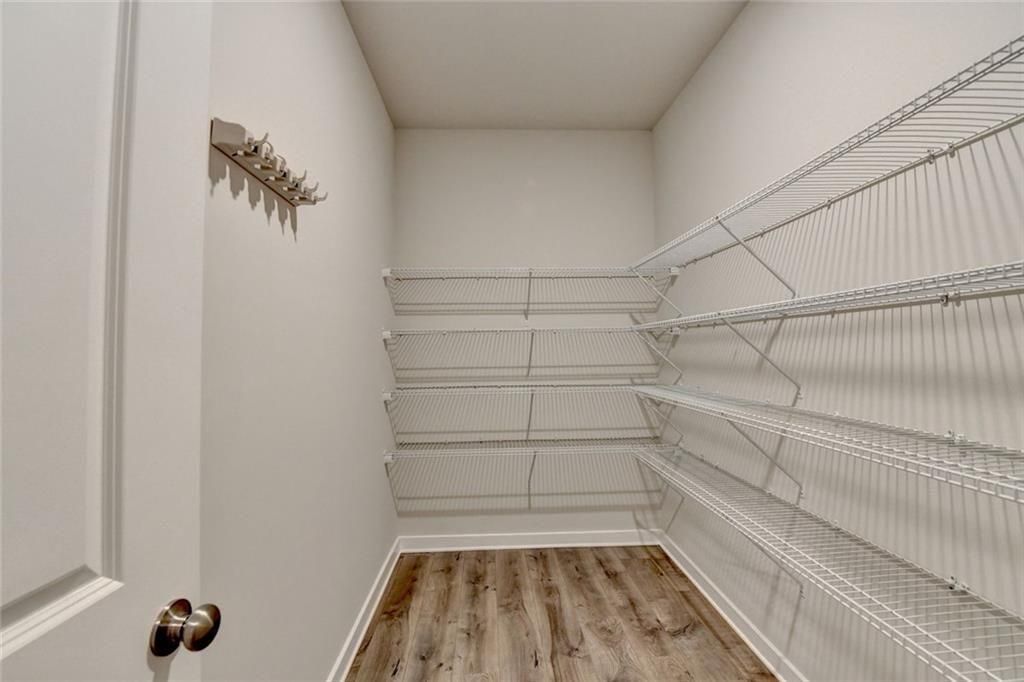 Image 24 of property listing at 5780 Winding Lakes Drive, Cumming, GA 30028