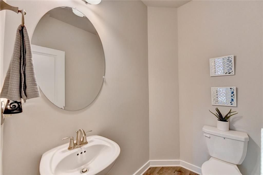 Image 28 of property listing at 5780 Winding Lakes Drive, Cumming, GA 30028