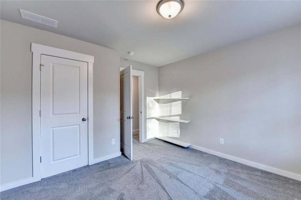 Image 31 of property listing at 5780 Winding Lakes Drive, Cumming, GA 30028