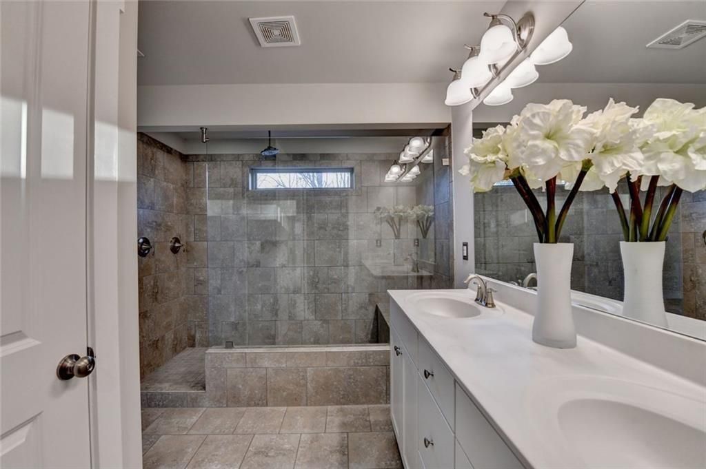 Image 46 of property listing at 5780 Winding Lakes Drive, Cumming, GA 30028