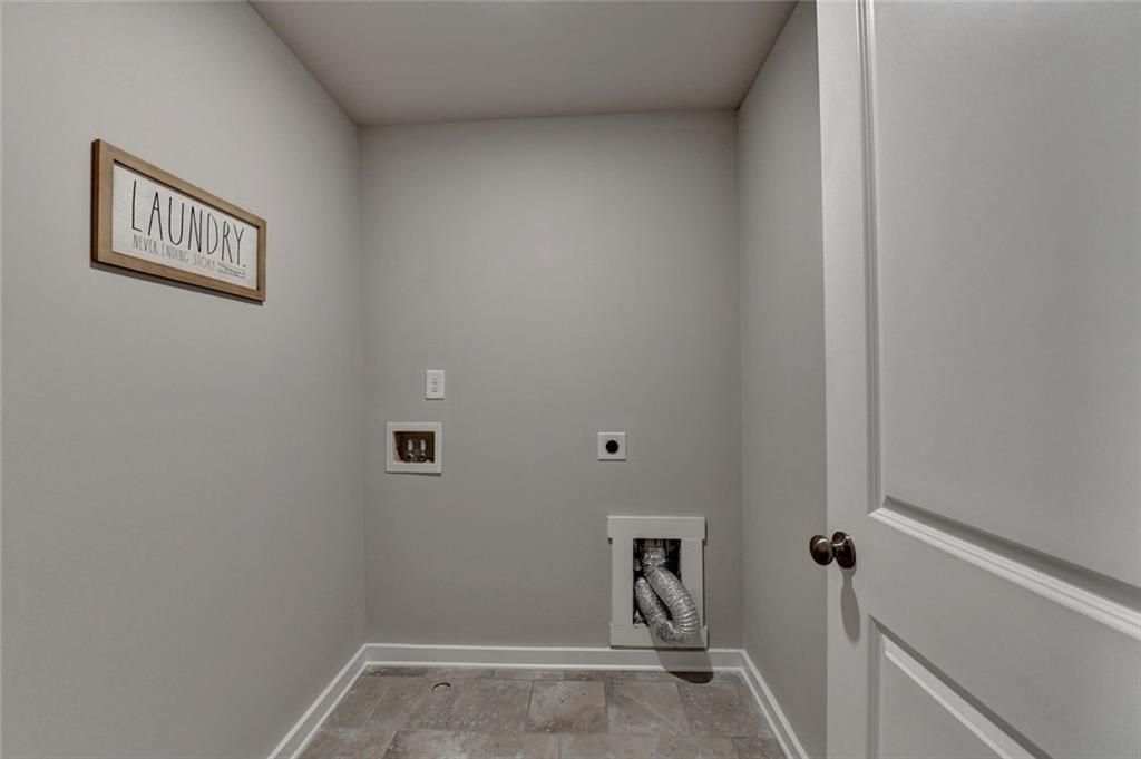 Image 48 of property listing at 5780 Winding Lakes Drive, Cumming, GA 30028