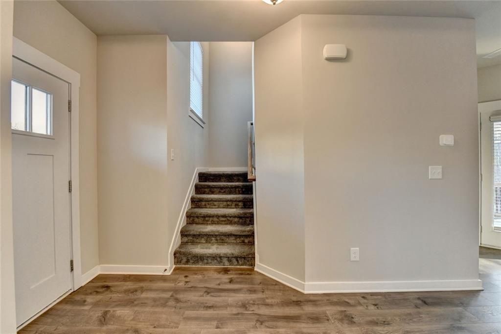 Image 5 of property listing at 5780 Winding Lakes Drive, Cumming, GA 30028