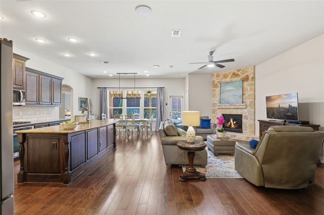 505 Peterhouse Drive, Mckinney, TX 75071