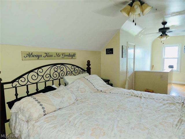 2402 E 35th Street, Lorain, OH 44055