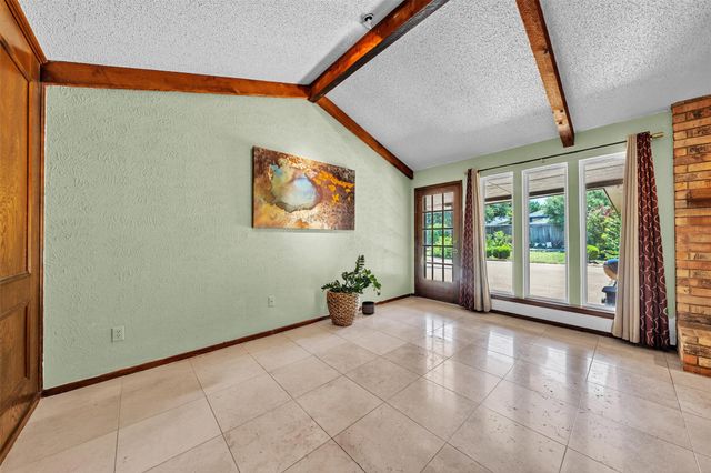 6808 Winchester Court, Fort Worth, TX 76133