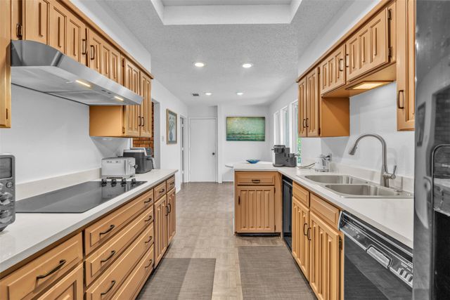 6808 Winchester Court, Fort Worth, TX 76133