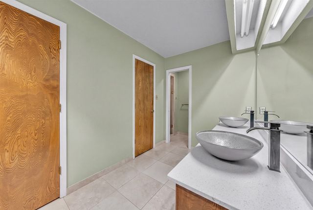 6808 Winchester Court, Fort Worth, TX 76133