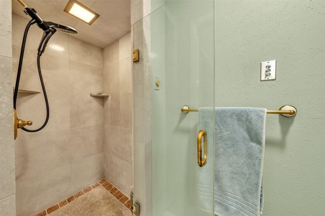 6808 Winchester Court, Fort Worth, TX 76133