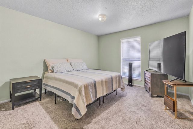 6808 Winchester Court, Fort Worth, TX 76133
