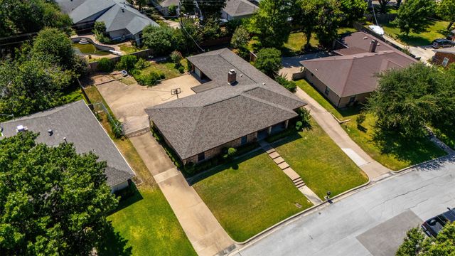 6808 Winchester Court, Fort Worth, TX 76133