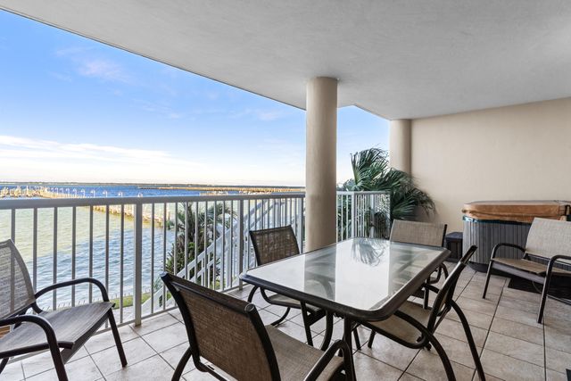 1328 SE Miracle Strip Parkway UNIT L2, Fort Walton Beach, FL 32548