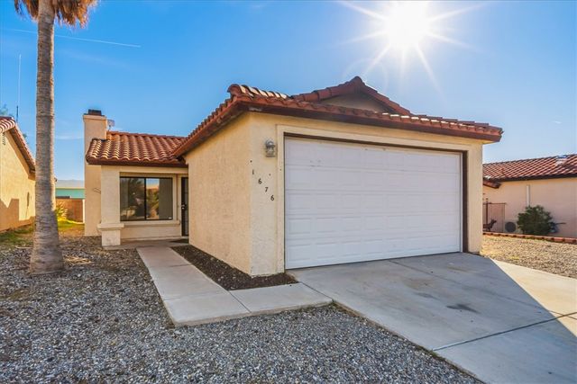 1676 Ash Avenue, Bullhead City, AZ 86442