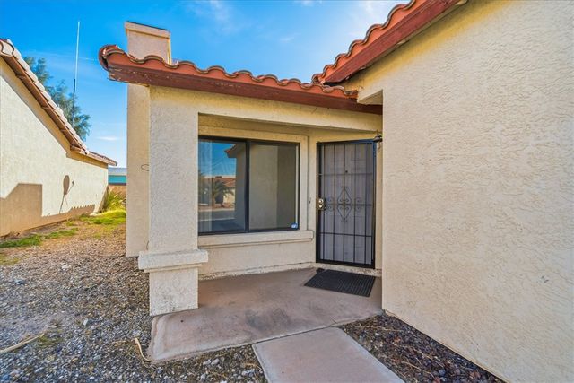 1676 Ash Avenue, Bullhead City, AZ 86442