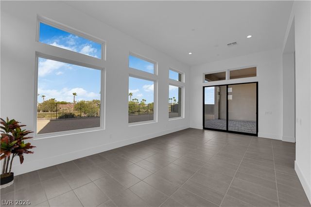 4792 Outlook Peak Street, Las Vegas, NV 89135