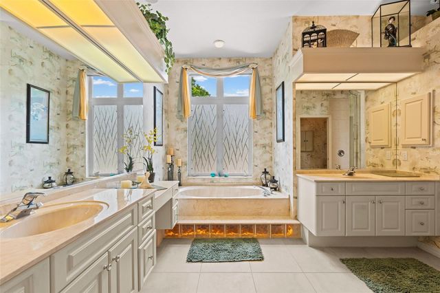 7517 COVENTRY COURT, Lakewood Ranch, FL 34202