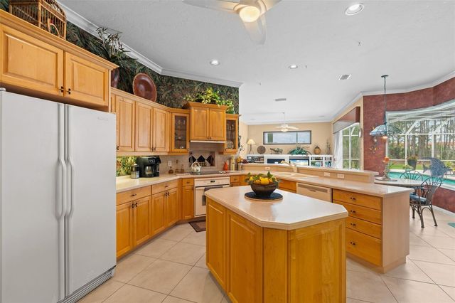 7517 COVENTRY COURT, Lakewood Ranch, FL 34202