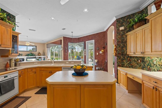 7517 COVENTRY COURT, Lakewood Ranch, FL 34202