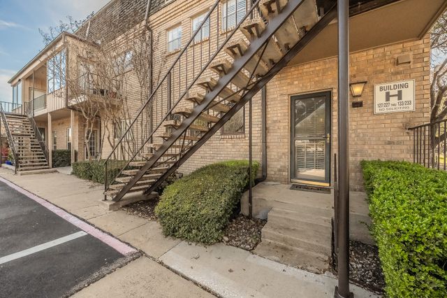 4312 Bellaire Drive S 127, Fort Worth, TX 76109