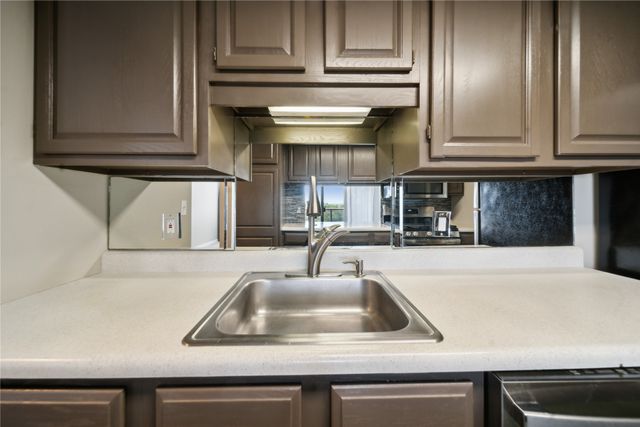 410 W 7th Street 929, Tulsa, OK 74119
