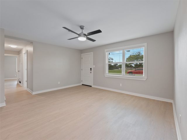 421 S Interurban Street, Anna, TX 75409