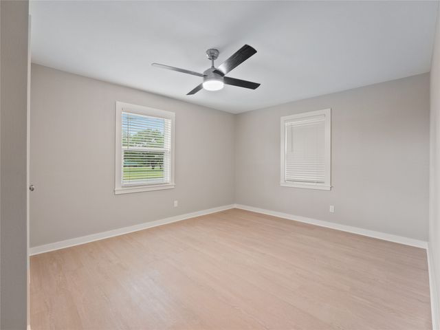 421 S Interurban Street, Anna, TX 75409
