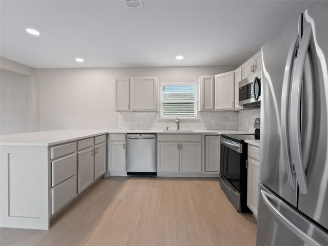 421 S Interurban Street, Anna, TX 75409