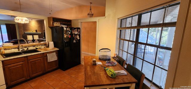 6907 Raintree, San Antonio, TX 78233