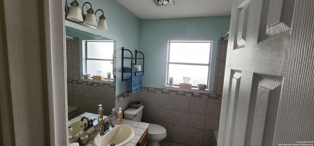 6907 Raintree, San Antonio, TX 78233