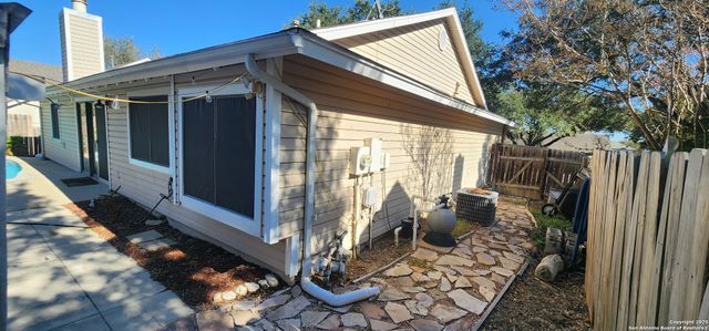 6907 Raintree, San Antonio, TX 78233