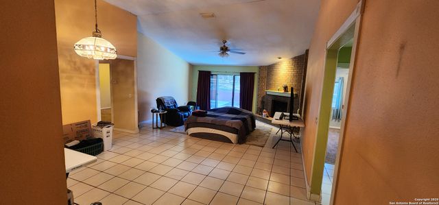 6907 Raintree, San Antonio, TX 78233