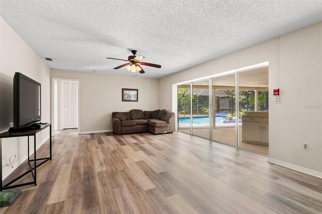 207 DUNBRIDGE DRIVE, Palm Harbor, FL 34684
