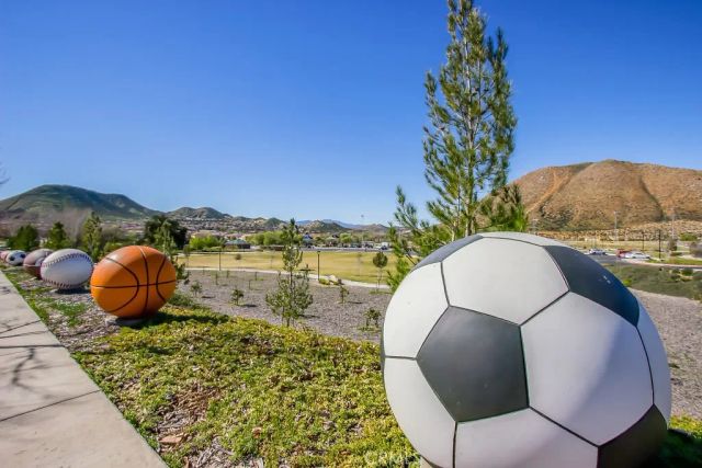 36451 Chervil Court, Lake Elsinore, CA 92532
