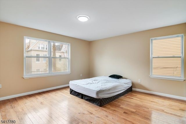 150 N Munn Ave, East Orange City, NJ 07017