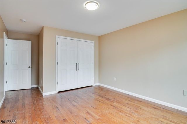 150 N Munn Ave, East Orange City, NJ 07017