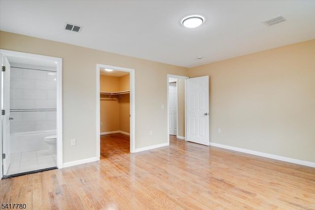 150 N Munn Ave, East Orange City, NJ 07017