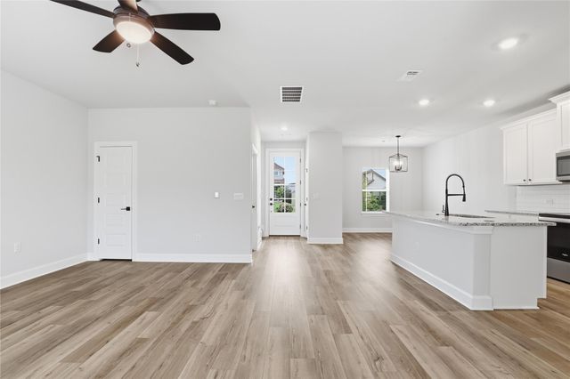 9320 Gladsome PATH, Manor, TX 78653
