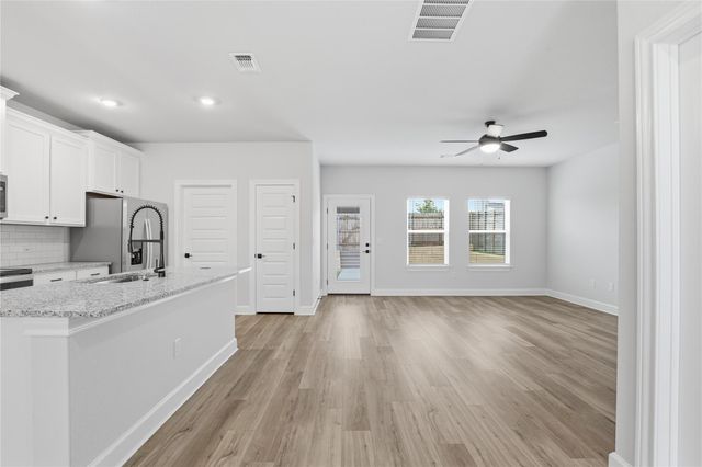 9320 Gladsome PATH, Manor, TX 78653